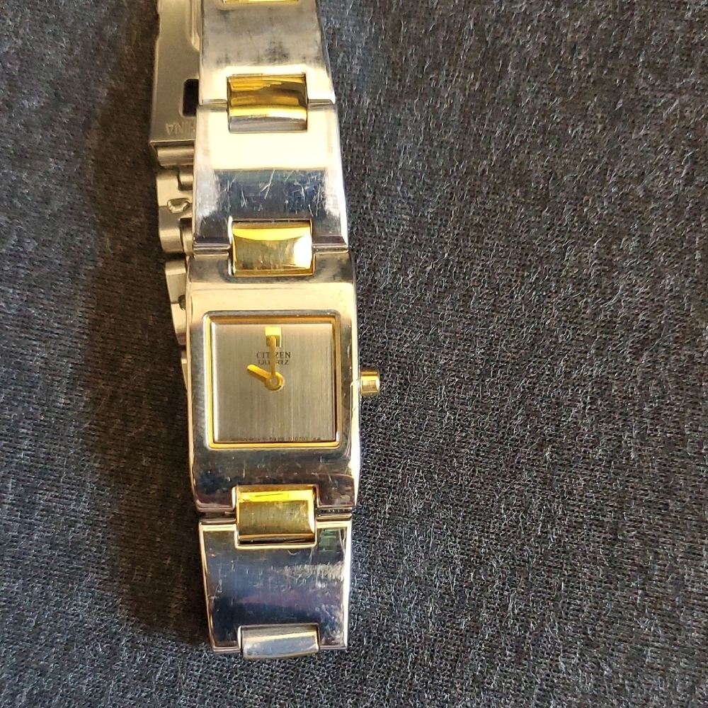 Citizen Quartz Silver and Gold Watch